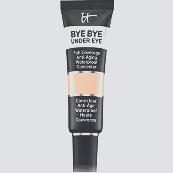 it cosmetics Other - 🆕 It BYE BYE concealer